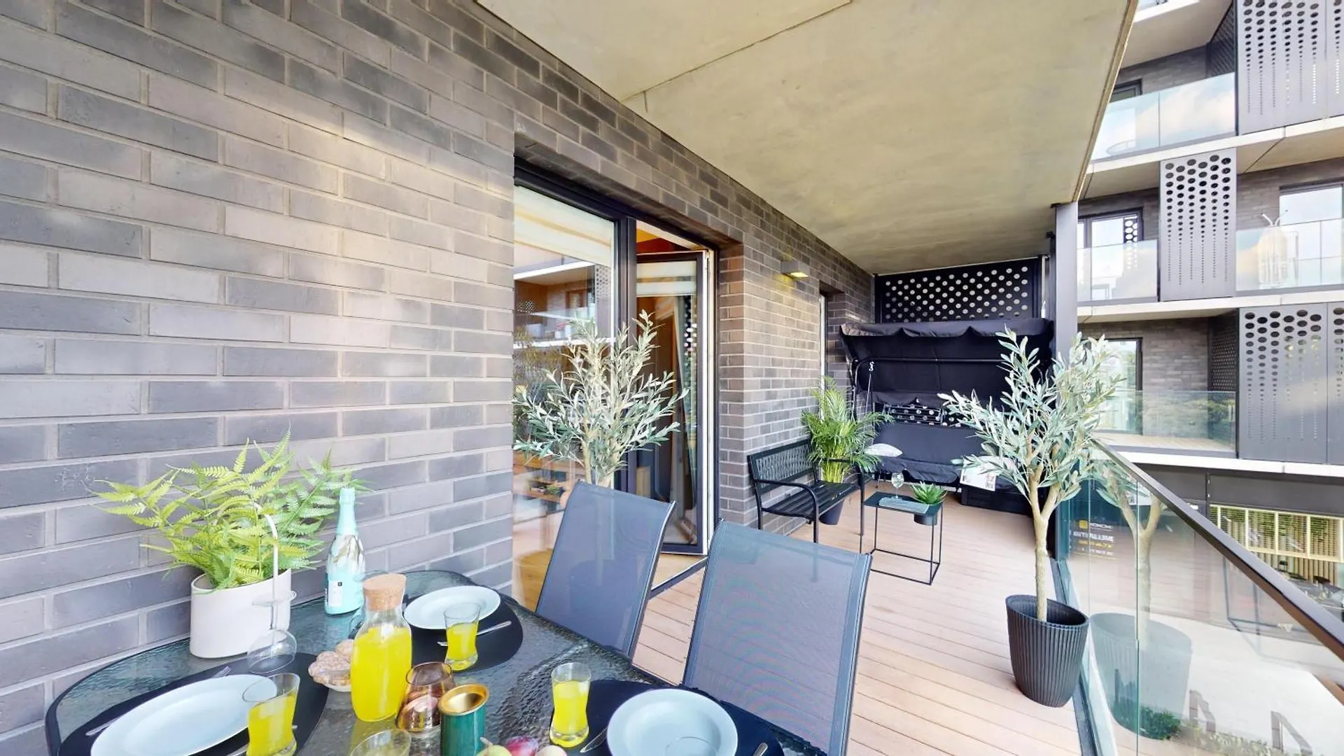 Apartament Z Tarasem I Widokiem Na Rzeke Wroapart-Pl - Apartment With Terrace And River View Wroapart Wroclaw 0*,